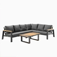 Grafitowy narożnik ogrodowy