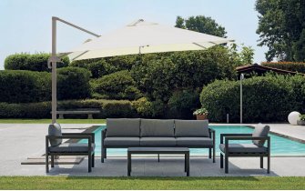 Kwadratowy parasol ogrodowy z nogą boczną TAUPE i poszyciem kremowym 3x3 TAKAMAKA