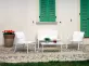 Zestaw sofa + 2 fotele oraz stolik ogrodowy z białej stali z siedziskami z tekstyliny