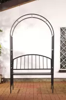 czarny łuk ogrodowa ławka metalowy