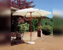 drewniany-parasol-ogrodowy-noga-centralna-kremowy