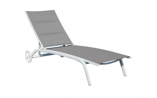 Biały leżak ogrodowy z szara tekstyliną SAMRINDA Biały leżak ogrodowy z szara tekstyliną SAMRINDA