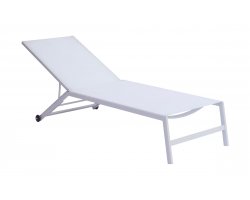 biały leżak ogrodowy z kółkami aluminiowy POSI