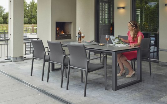 ANTRACYT Dostępny ANTRACYT Dostępny