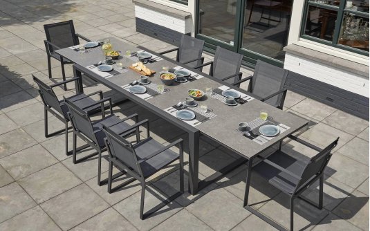 ekskluzywny rozkłdany stół PRIMAVERA 220 do 340 cm blat ceramiczny nogi ciemnoszare krzesło Primavera Stack ekskluzywny rozkłdany stół PRIMAVERA 220 do 340 cm blat ceramiczny nogi ciemnoszare krzesło Primavera Stack