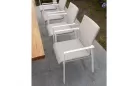Aluminiowe krzesło ogrodowe białe SENSE z miękkim wodoodpornym siedziskiem profilowanym