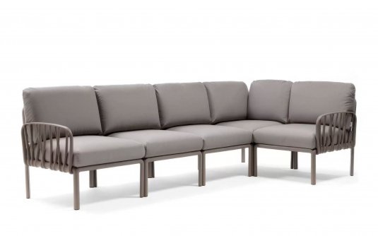 Modułowa sofa narożna komodo nardi z konstrukcją w kolorze tortora i poduszkami grigio