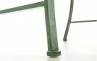 Metalowy fotel w stylu prowansalskim z podłokietnikami PAURI kolor jasnozielony antyczny