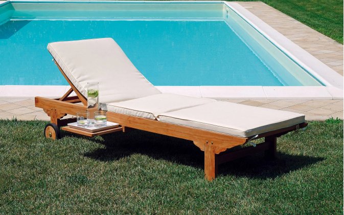 leżak z drewna teakowego na kółkach CARLOFORTE