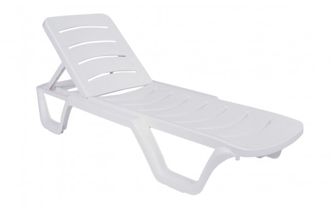 białe lezaki plastikowe ogrodowe na kółkach Bahama białe lezaki ogrodowe na kółkach Bahama