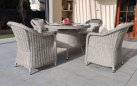 Zestaw stołowy na taras KUMBANG 110 okrągły stół 110 4 fotele z technorattanu jasnoszarego