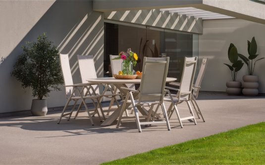 JASNY BEŻ Dostępny JASNY BEŻ Dostępny