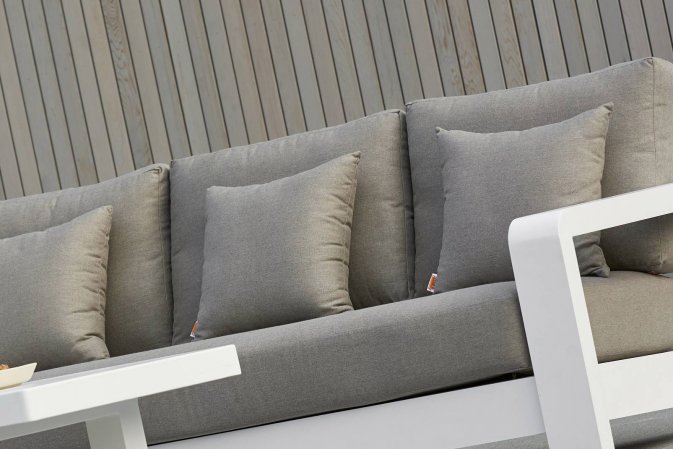 Poduszka dekoracyjna 45x45 cm do mebli LifeOutdoorLiving Poduszka dekoracyjna 45x45 cm do mebli LifeOutdoorLiving