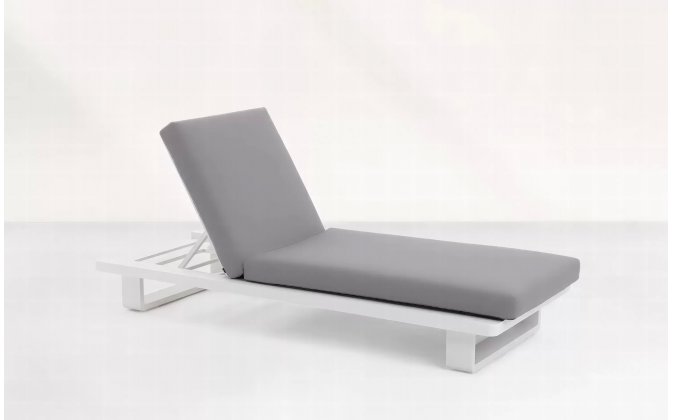 Ekskluzywny leżak aluminiowy z gruba poduszką FITZ biały