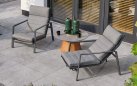 Fotel relaksacyjny ogrodowy aluminiowy BONDI - ciemnoszary kolor i pochylane oparcie poduszka szara Soltex