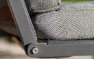 Fotel relaksacyjny ogrodowy aluminiowy BONDI - ciemnoszary kolor i pochylane oparcie poduszka szara Soltex