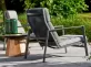 Fotel relaksacyjny ogrodowy aluminiowy BONDI - ciemnoszary kolor i pochylane oparcie poduszka szara Soltex
