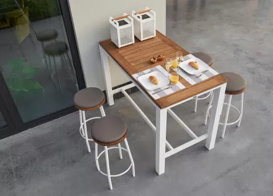 Nowoczesny stół batowy aluminiowy biały CONCEPT 150x90 z blatem robust teak 