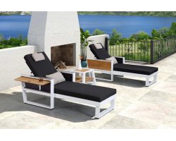 Komplet 2 leżaków ogrodowych aluminiowych białych YORK Higold ze stolikiem teak