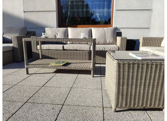 JASNOSZARY Dostępny