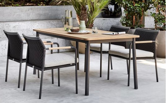 Elle Belt zestaw ogrodowy 4-osobowy z aluminium, teaku i plecionki z poduszkami BEE WETT®