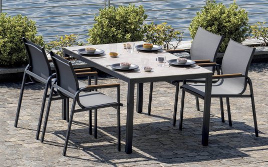 ANTRACYT Dostępny ANTRACYT Dostępny