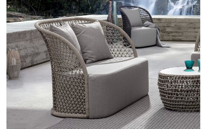 Beżowa Ekskluzywna sofa dwuosobowa ogrodowa CUYEN bizzotto 