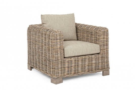 Beżowy fotel rattanowy do patio FORTALEZALEZA bizzotto