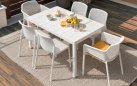 Stół ogrodowy i rozkładany w kolorze białym