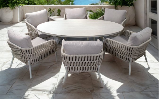 Zestaw stołowy ogrodowy BURGOS Low Dining dla 6 osób: 6 foteli z plecionką Rope i poduszkami Olefin oraz stół DAVOS 220x120 cm z kamiennym blatem. Aluminiowa konstrukcja w kolorze beżowym.