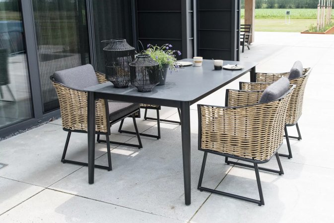 Zestaw stołowy na taras aluminiowo-technorattanowy kolor naturalny SOLAMENTE