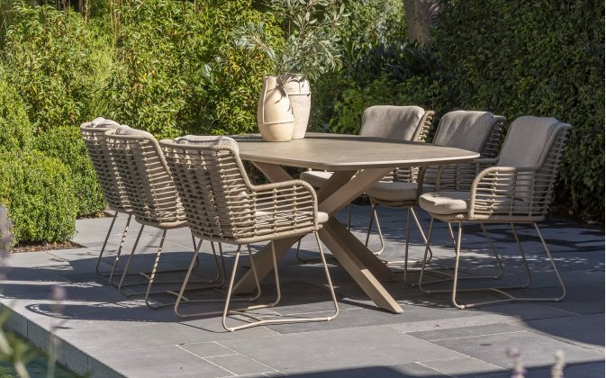 Beżowy zestaw do jadalni na taras FABRICE 4SO ze stołęm blat ceramiczny