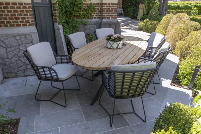 Komplet stołowy z owalnym stołem 240x115 i 6 krzesłąmi FABRICE 4so