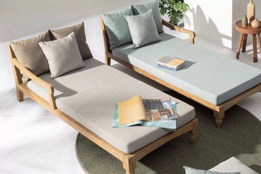 Zestaw 2 sofa / łóżko ogrodowe z teaku BALI bizzotto poduszki beżowe