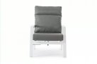 Biały fotel na taras z aluminium z pochylanymi oparciami KLEDI bizzotto