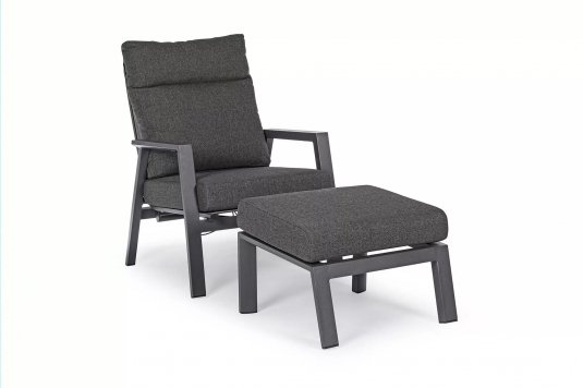 Szary fotel na taras z aluminium z pochylanymi oparciami i podnóżkiem KLEDI bizzotto z podnóżkiem i stolikiem