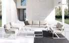 Biały komplet mebli z aluminium na taras MERRIGAN bizzotto