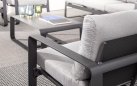 Sofa wypoczynkowa 2-osobowa grafitowa z aluminium do ogrodu MERRIGAN bizzotto