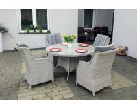 Jasnoszary zestaw stołowy technorattanowy z okrągłym stołem ⌀110 cm i 4 fotele ASTI