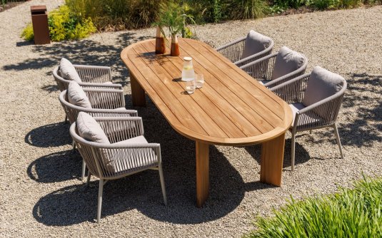 Zestaw obiadowy na taras strajkowym stołem z zaokrąglonymi końcami i 6 beżowymi krzesłami z liny andalucía Zestaw obiadowy na taras strajkowym stołem z zaokrąglonymi końcami i 6 beżowymi krzesłami z liny andalucía