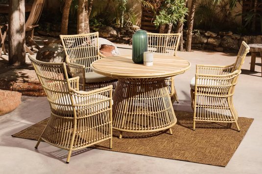 Klasyczne meble obiadowe na taras ADELMA aluminoiwe powłoka drewnopodbna technorattan bizzotto