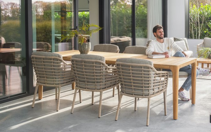 Prostokątny stół ogrodowy z drewna teakowego LIAM 180 4SO / krzesła Como