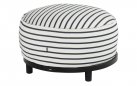 Okrągły podnóżek ogrodowy pasy czarno-białe Sunbrella EMMA Hartman z podnóżkiem