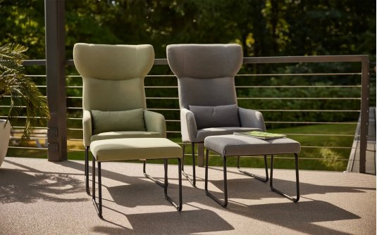 Nowoczesny fotel ogrodowy z podnóżkiem CHRIS Sunbrella Nowoczesny fotel ogrodowy z podnóżkiem CHRIS Sunbrella