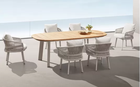 Beżowy zestaw stołowy ogrodowy AIO blat stołu teak