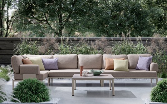 Modułowy beżowy narożnik na taras aluminiowy GERALD beżowe poduszki Olefin bolzano