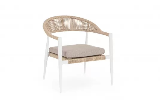 Biały fotel aluminiowy na taras JANDIA technorattan bezowy