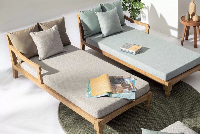 Zestaw 2 sofa / łóżko ogrodowe z teaku BALI bizzotto poduszki beżowe