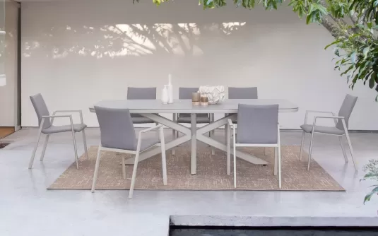 Komplet stołowy ze stołem ISACCO i krzesłami Ordeon Bizzotto Komplet stołowy ze stołem ISACCO i krzesłami Ordeon Bizzotto