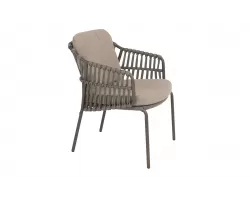 Krzesło stołowe na taras CAPALBIO 4SO nogi ciemnobrązowe poduszki szarobeżowe materiał Bounce